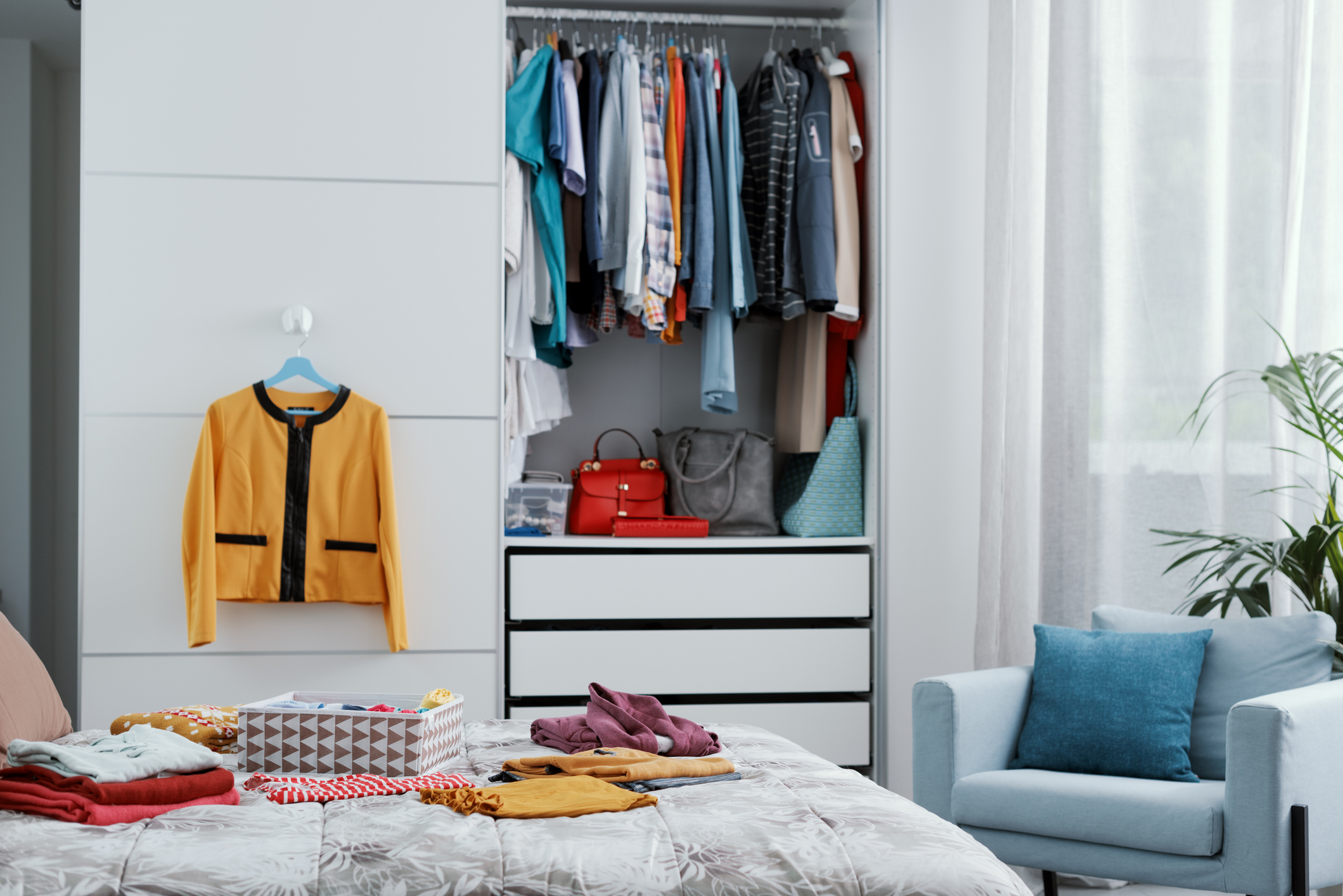 Organizacija male spavaće sobe: Korisni saveti za uštedu prostora