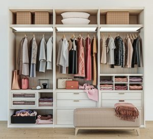 Garderober u spavaćoj sobi: Kako ga organizovati?