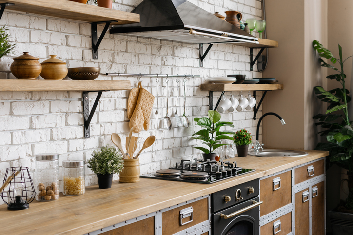 Uređenje male zatvorene kuhinje: 15 lakih i pristupačnih ideja