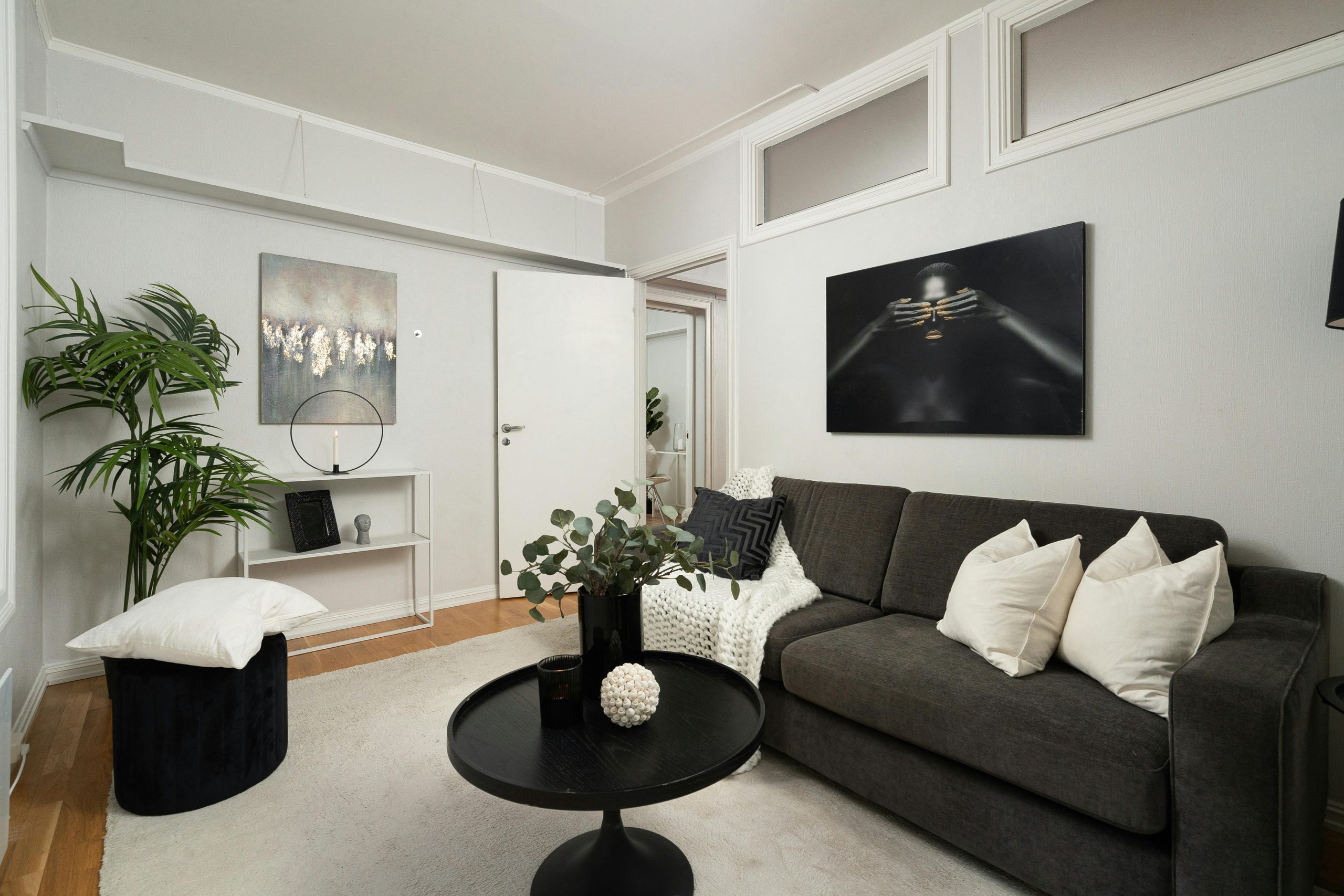 Udoban stan od 77 m² u minimalističkom stilu