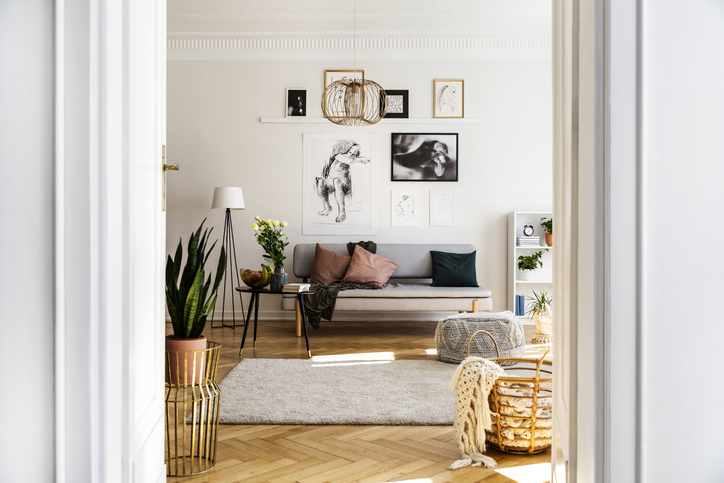 Moderan dupleks od 47 m² u staroj zgradi: Visoki plafoni prave razliku