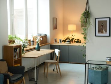 Inovativno uređen stan od 35m²: Svetlo, staklo i funkcionalnost