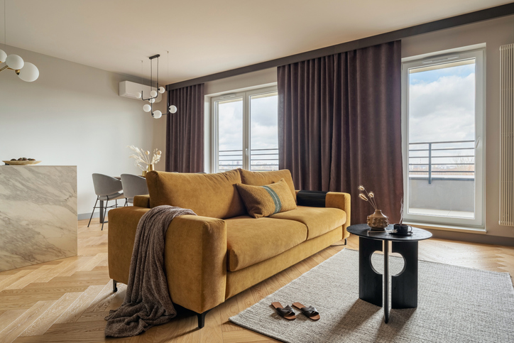 Jesenje uređenje dnevne sobe: 10 ideja za topao i prijatan dom